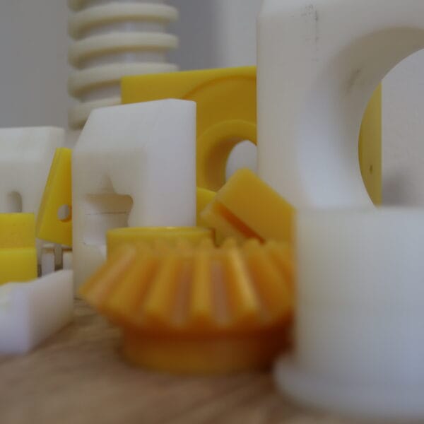 Tehnična plastika - slika - KARLEX-B d.o.o